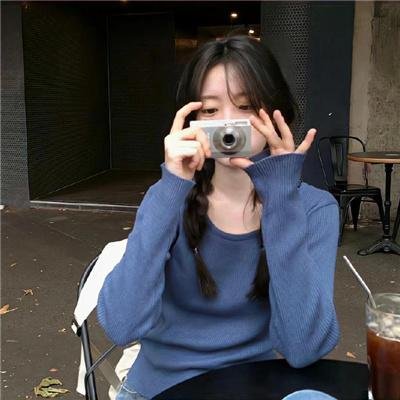 壁花女孩梦游中